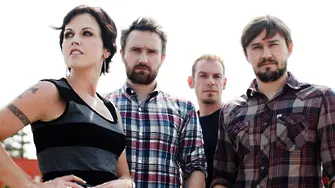 Вокалистката на The Cranberries арестувана за побой