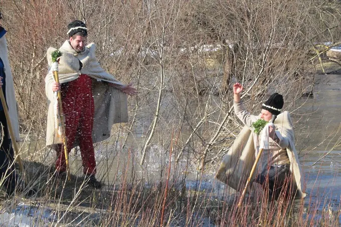 Вижте как празнуват Ивановден в Иваново