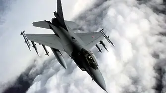 Оферта за нови F-16 влиза в надпреварата за изтребители