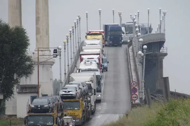 Полицай - некадърно обвинен за едно кенче кока-кола, осъди прокуратурата за 25 000 лв.