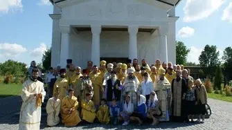 Украйна: управниците са милионери, а народът тъне в мизерия