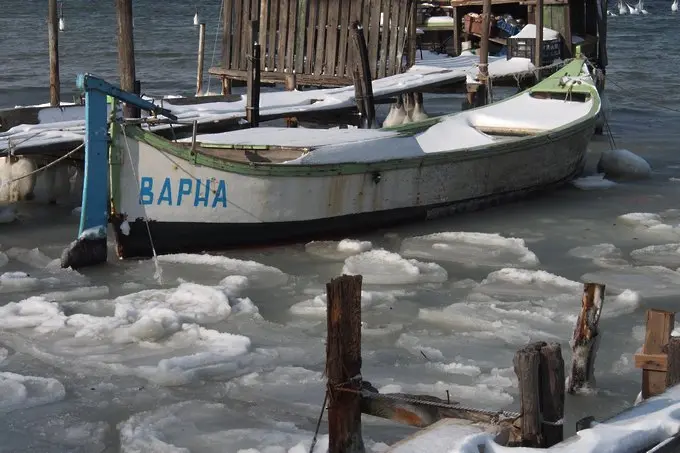 Леденото кралство във Варненското езеро