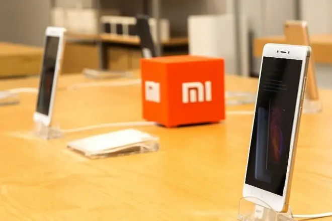 Xiaomi готви напълно автоматизирани фабрики