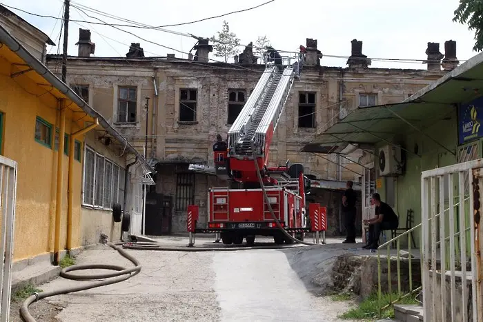 Изгорялата сграда не е моя, твърди собственик в 