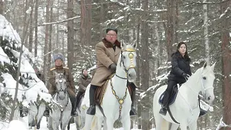 Ким на бял кон - знак, че следва важно съобщение