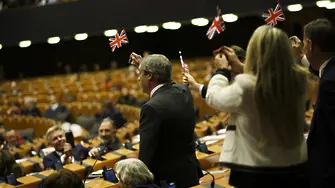 И Европарламентът одобри Брекзит (ВИДЕО)