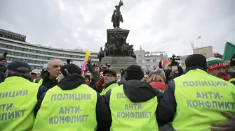 Размирици и блокади на протеста на бизнеса, той се разграничи от 