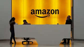 Стотици протестират срещу обекти на Amazon във Франция