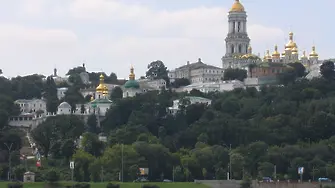 Генчовска отива в Киев с още трима външни министри