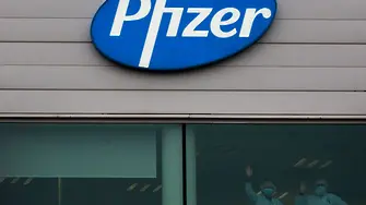 Хакери се добират до данни за ваксината на Pfizer-BioNTech