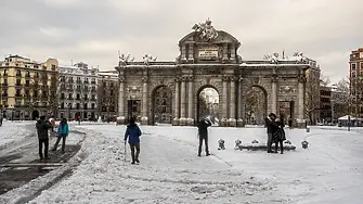 Бурята Филомена продължава да вилнее из Испания (СНИМКИ)