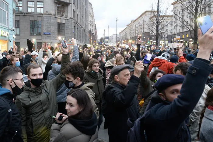 Над 450 арестувани на протести в Русия в подкрепа на Навални