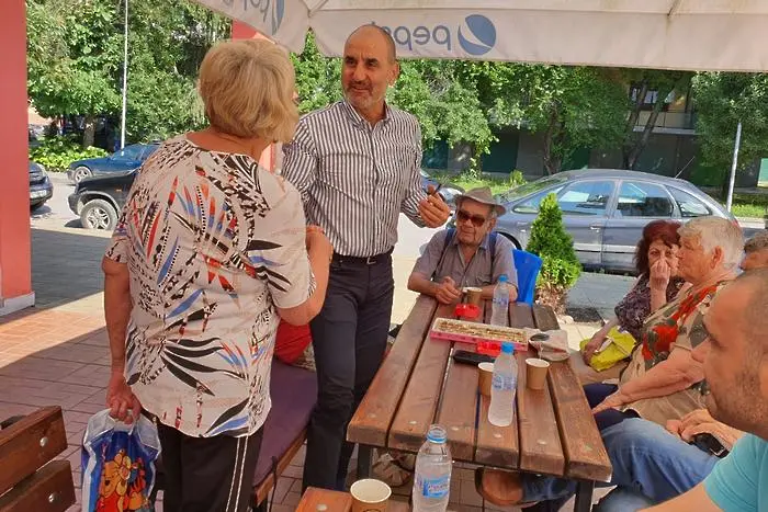 Жителите на великотърновския кв. „Чолаковци“ разказаха на Цветан Цветанов за проблемите си