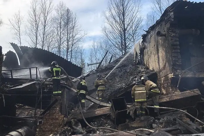 16 души гинат в цех за барут в Русия