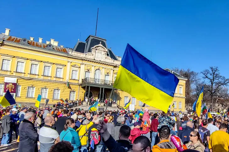 Фейсбук тролове или политици? БСП и 