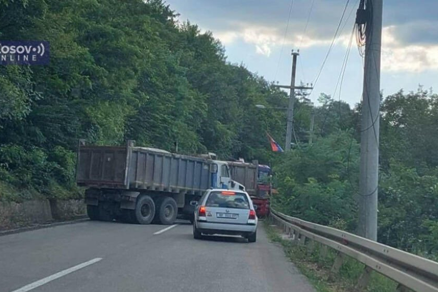 Косово отлага с месец пререгистрацията на автомобилите със сръбски номера