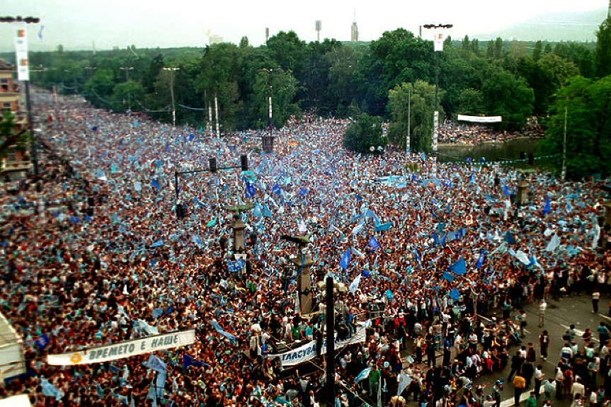 СДС обвини ПП, че краде песни от сините митинги. ПП: Нямате авторски права