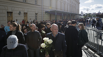 ДЕНЯТ В НЯКОЛКО РЕДА: прощаване с Горбачов, неизлетяла ракета, наводнения