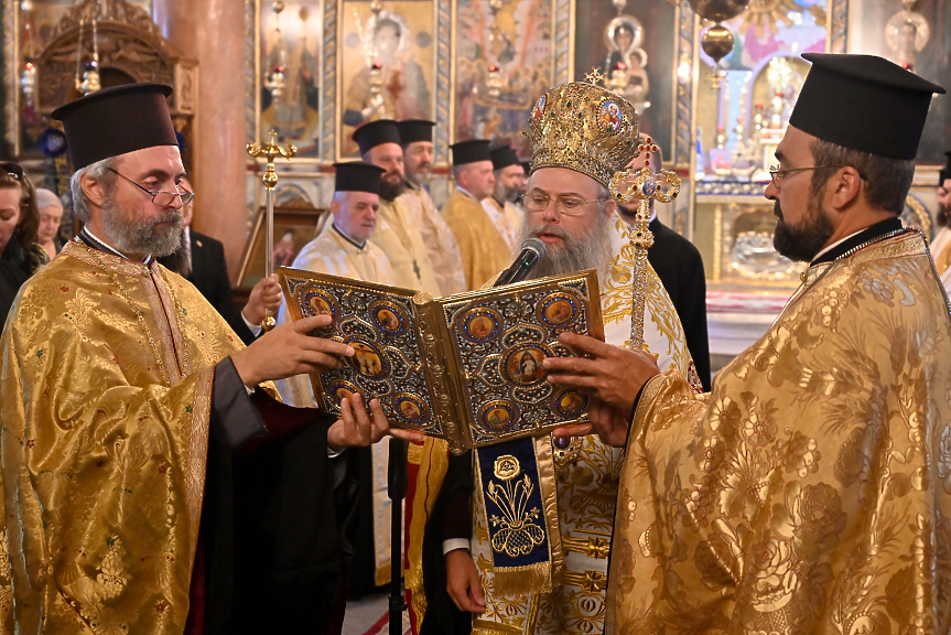 ДЕНЯТ В НЯКОЛКО РЕДА: Съединението и инструментите на злото