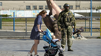 Пияни руски войници и агенти на ФСБ се стрелят в Херсон. Трима убити, двама ранени