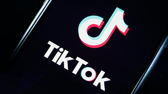 TikTok ще позволява живо излъчване само на потребители 18+