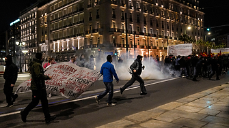 Бой на протести заради жп катастрофата в Гърция