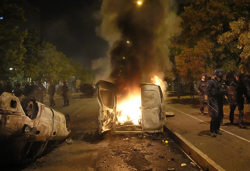 Поне 78 арестувани на протестите във Франция (ВИДЕО)