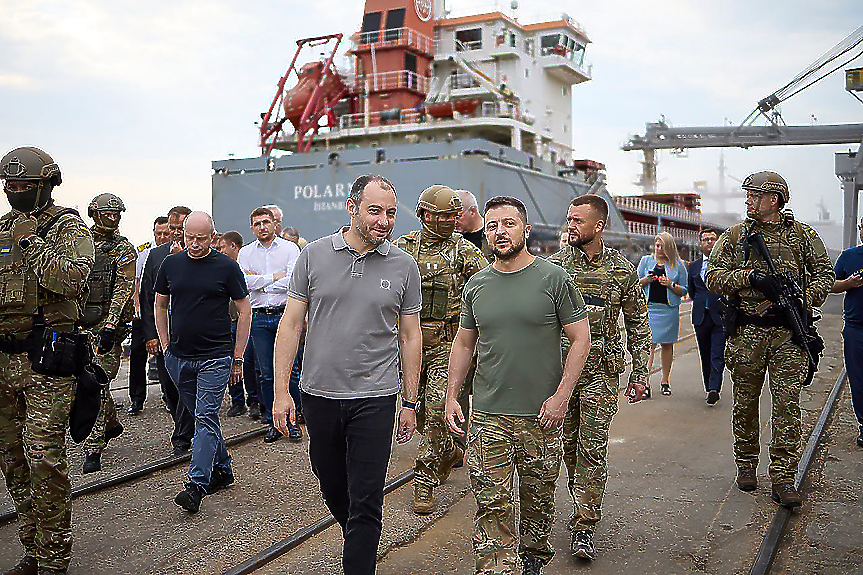 Русия предупреждава, че да се превозва украинско зърно през Черно море вече е опасно