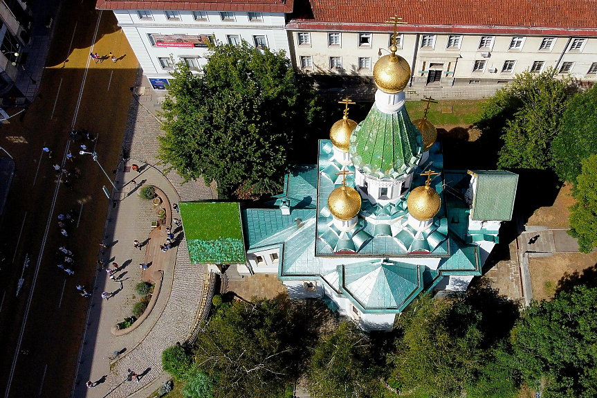 Борисов, Пеевски, Кирил Петков и Ивайло Мирчев пратиха на главния прокурор нотариалния акт на Руската църква