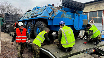 ДЕНЯТ В НЯКОЛКО РЕДА: не БТР-и, а бойни охлюви