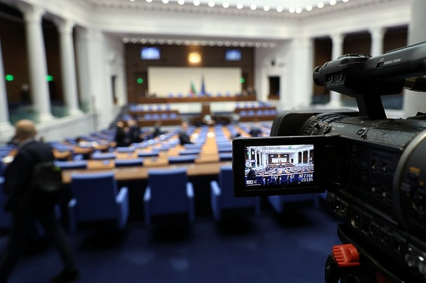 Пропорционален принцип срещу председател. Парламентът създаде временна комисия за 