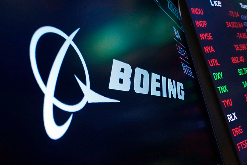 Boeing има 90 дни, за да покаже, че ще оправи проблема с болтовете