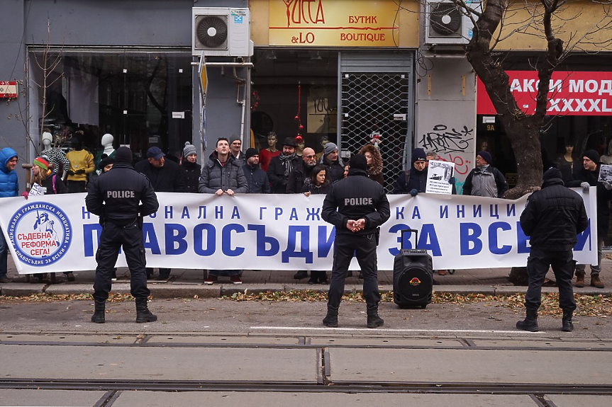 Апел към политиците: Разберете се, защото иначе Сарафов, ВСС и олигархичните модели остават