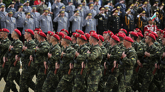 6 май: без военен парад, но с МиГ-29, забрана за дронове и проверки с металдетектори